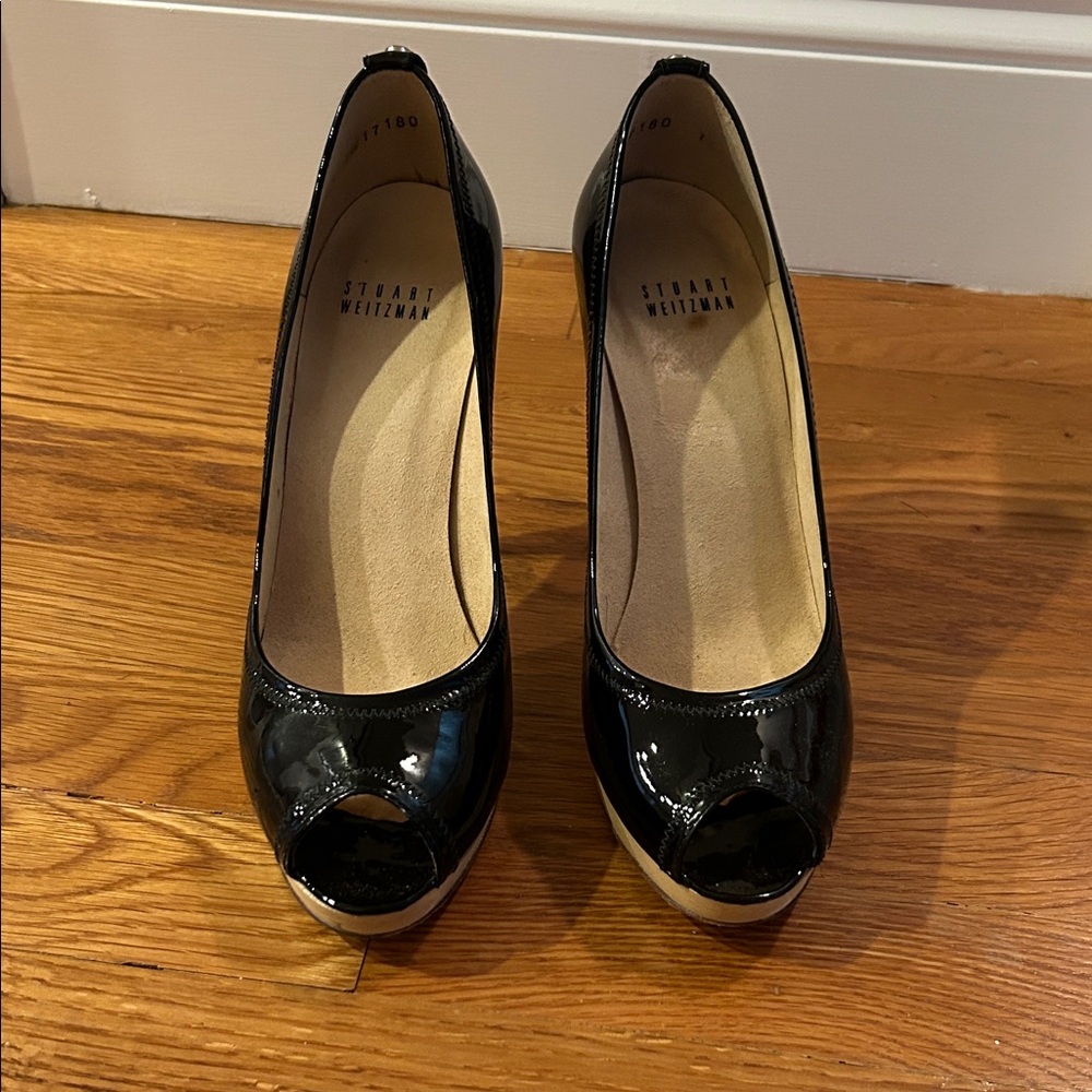 Stuart Weitzman size 7.5 peeptoe pumps